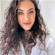 Docente impartisce lezioni di biologia anomale e vegetale in licei e istituti tecnici e professionali